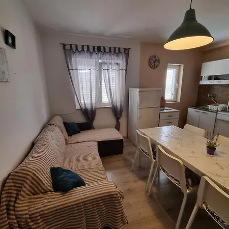 Apartman Anastazija *